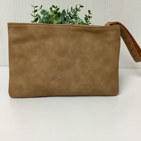 Shiraleah Boho Wristlet - Picture 5 of 13